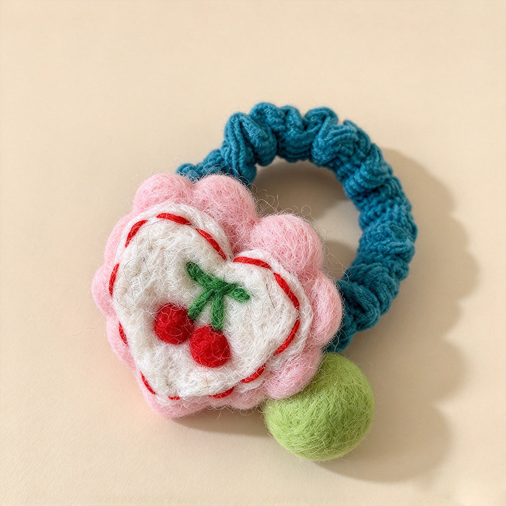 Felt Heart Stretch Scrunchie