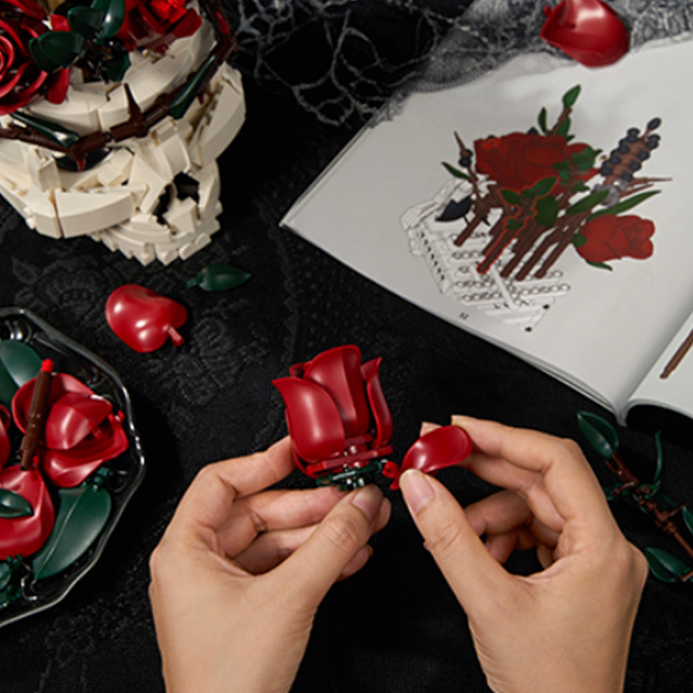 Gothic Skull Red Rose Bouquet Building Block Set