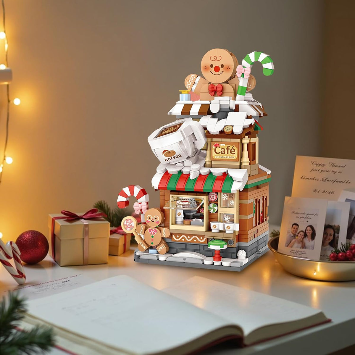 Christmas City Café Building Block Set