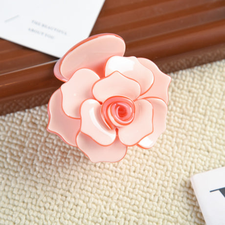 Classic Rose Claw